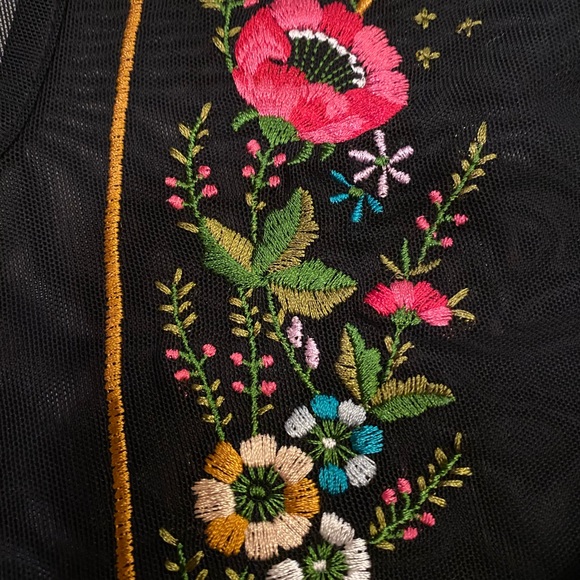 EXPRESS BLACK MESH EMBROIDERED TUNIC TOP SHIRT ⭐️⭐️⭐️⭐️⭐️ - Picture 9 of 14